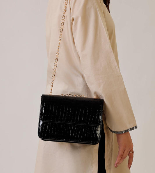 stylish women's crossbody bag pu leather with chain detail